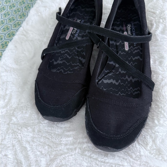 Skechers Women's Black Mary Jane Flats-9 - Picture 1 of 6